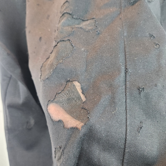 Givenchy black logo Distressed tshirt size L in EUC - Picture 11 of 11